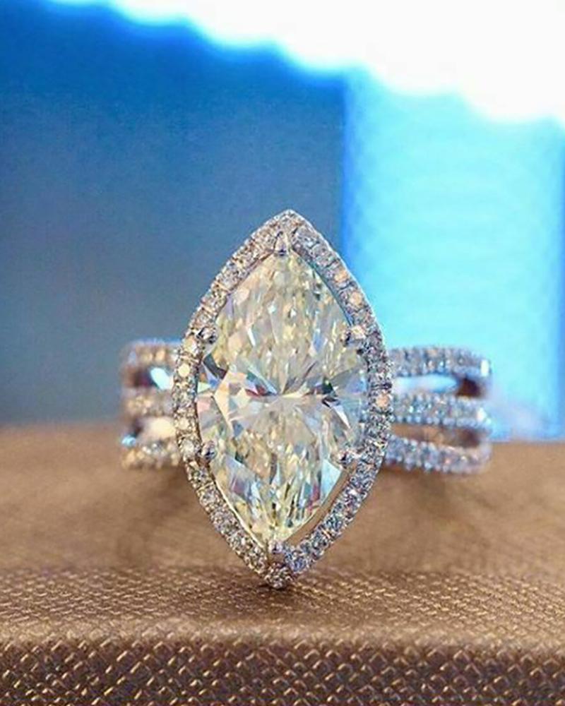 

1pc Allover Rhinestone Oval Shaped Ring, Silver