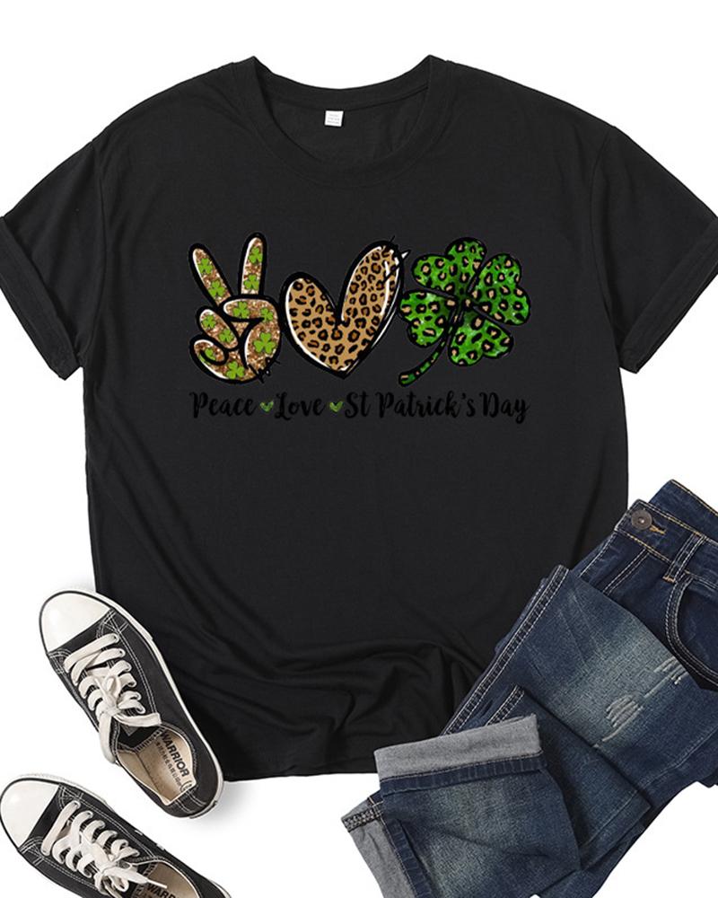 

St. Patrick' Day Leopard Scissorhands Clover Letter Print Casual T-shirt, Black