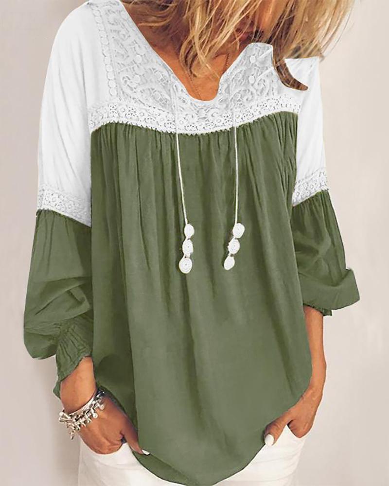 

Colorblock Lace Patchwork Fringe V Neck Top, Green