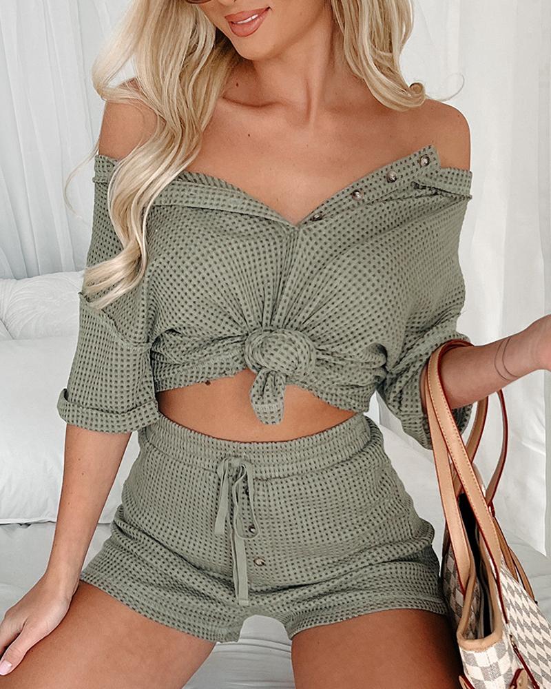 

Buttoned Waffle Knit Top & Drawstring Shorts Set, Army green