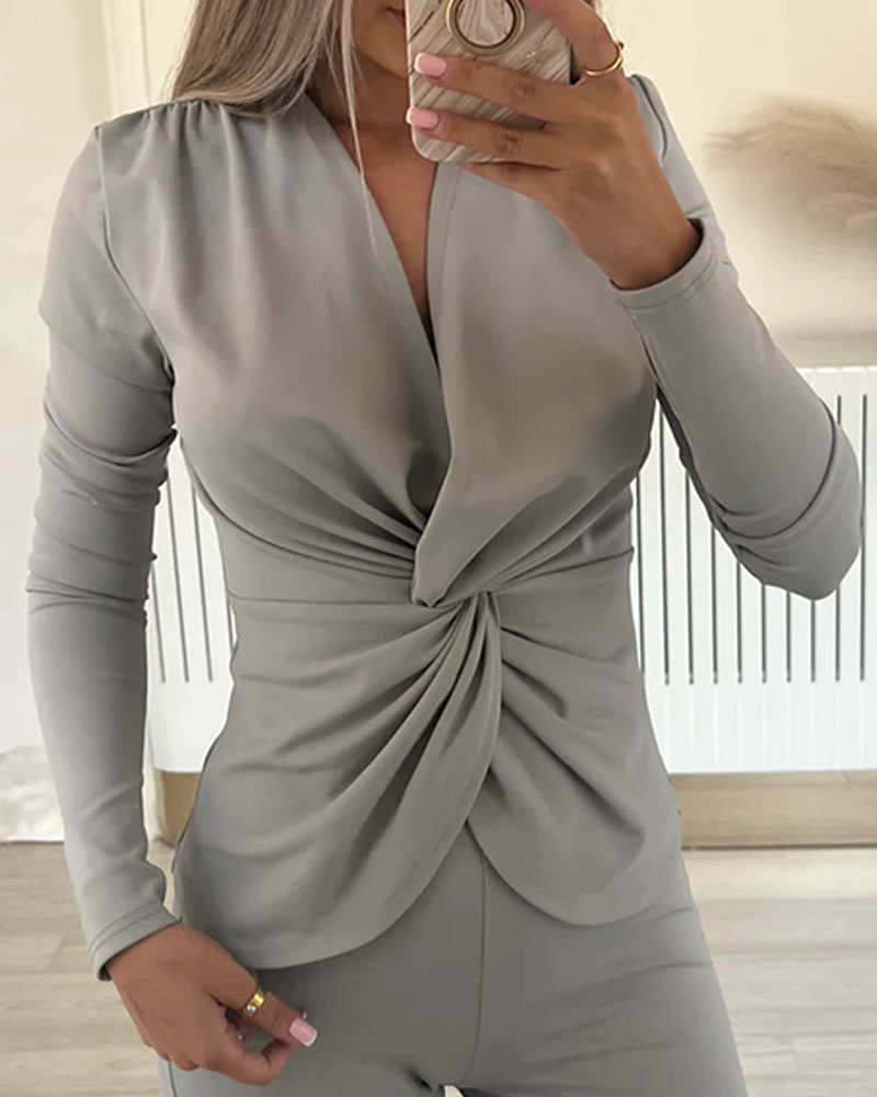 

V-Neck Long Sleeve Twisted Top, Gray