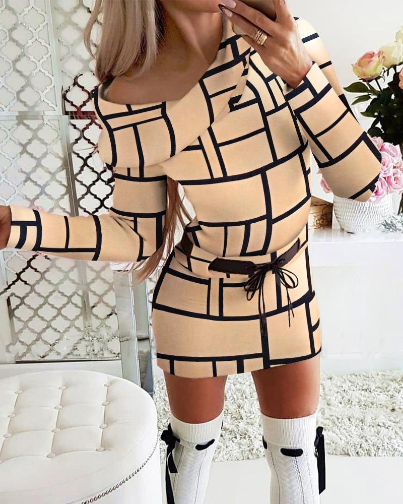 

Geo Print Cold Shoulder Long Sleeve Bodycon Dress, Apricot