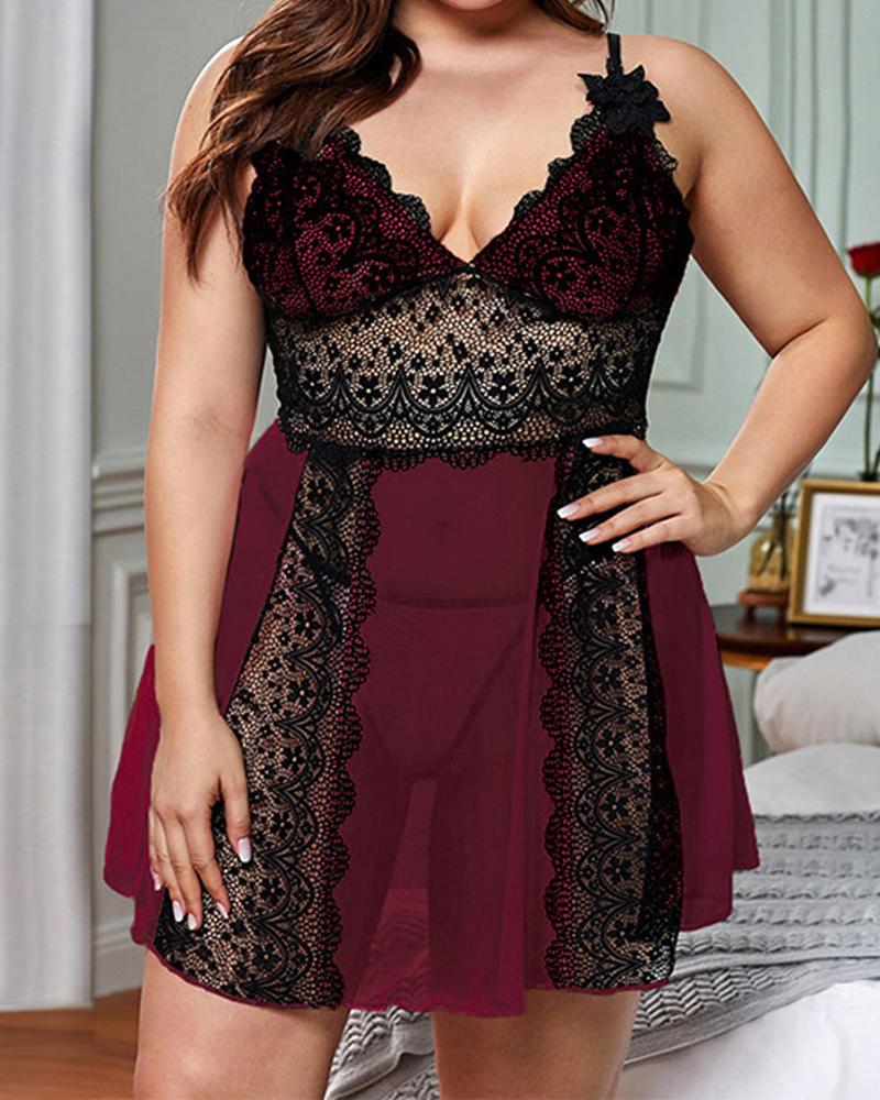 

Plus Size Contrast Paneled Lace Babydoll, Wine red