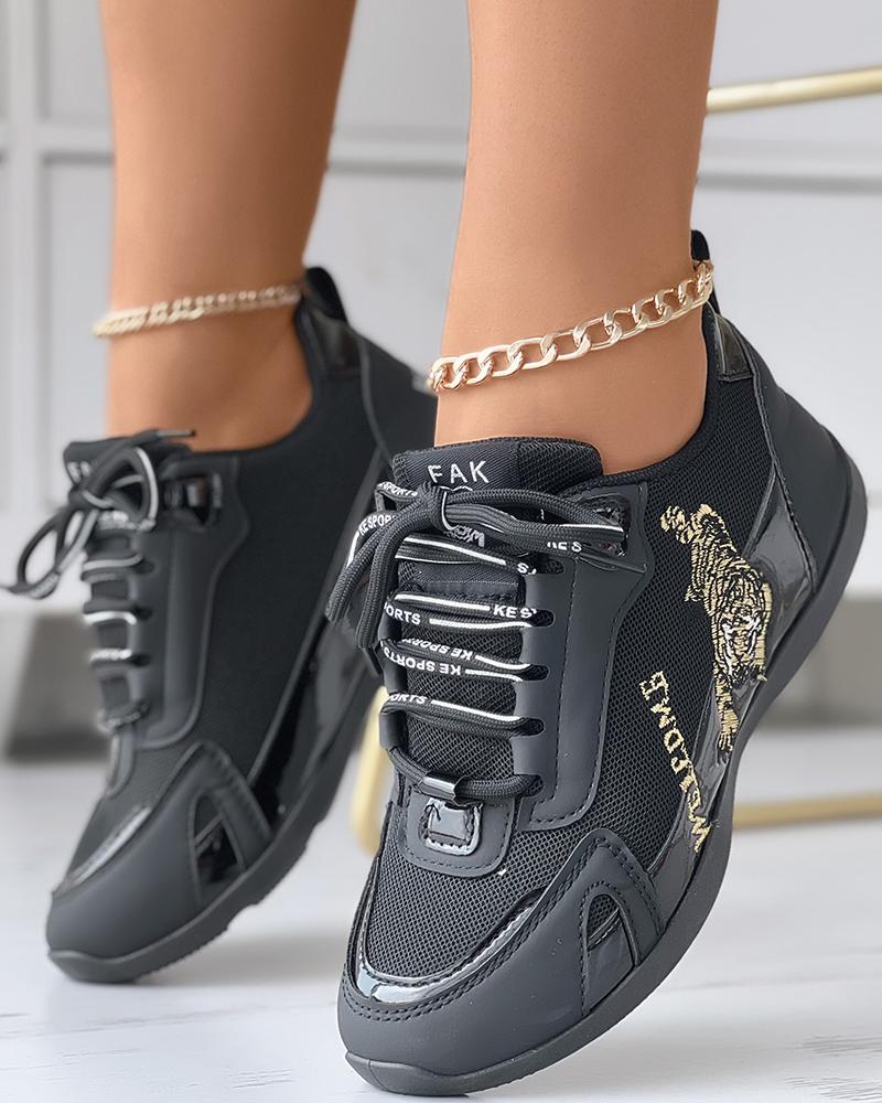 

Tiger Embroidery Colorblock Lace-up Sneakers, Black