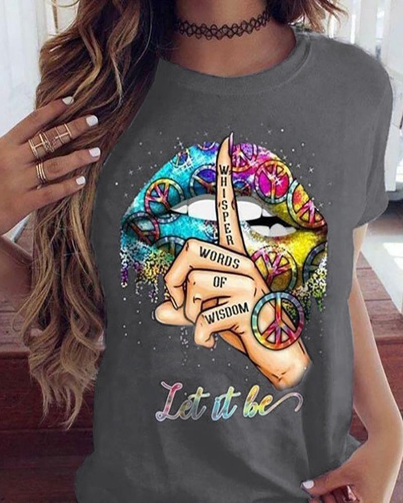 

Lip / Letter / Hand Colorblock Casual T-shirt, Gray