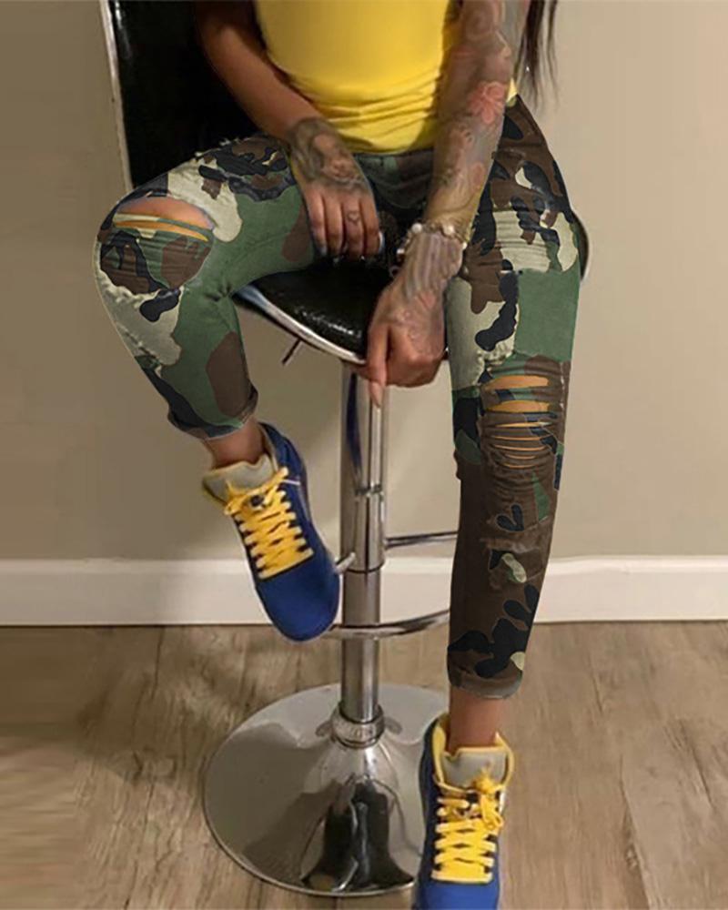 

Tie Dye Camouflage Print Ripped Ladder Cutout Denim Pants, Army green