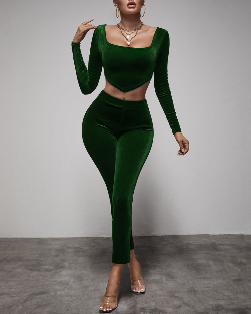 

Velvet Long Sleeve Hanky Hem Crop Top & Pants Set, Green