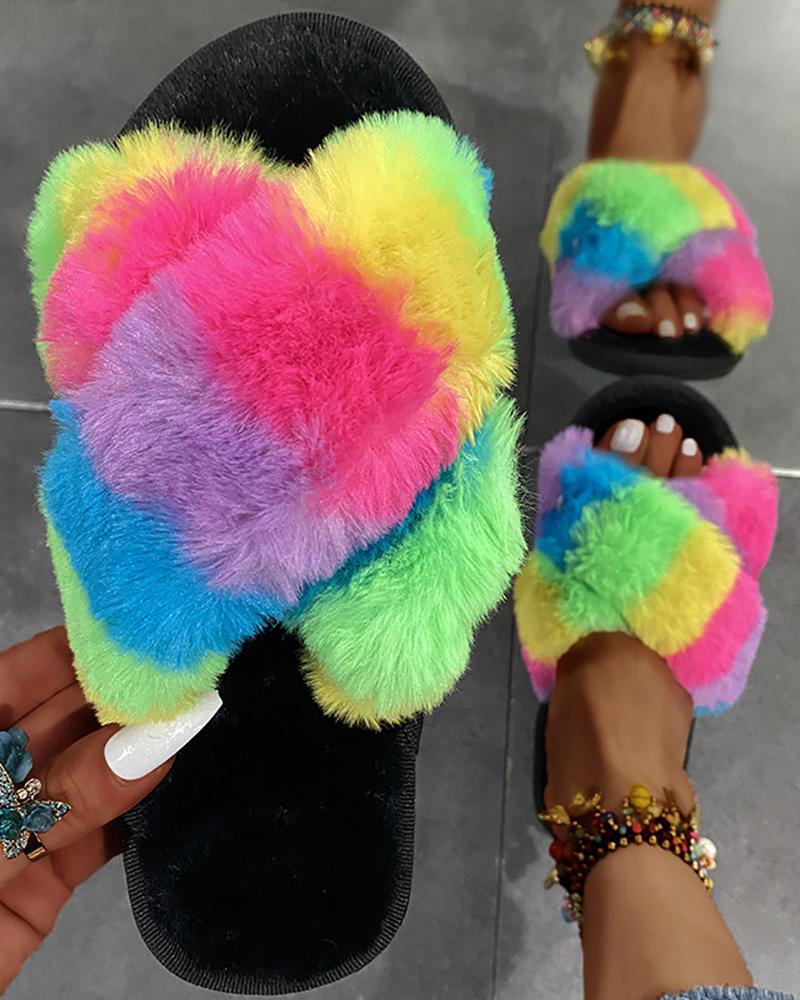 

Fuzzy Colorblock Crisscross Slippers, Green