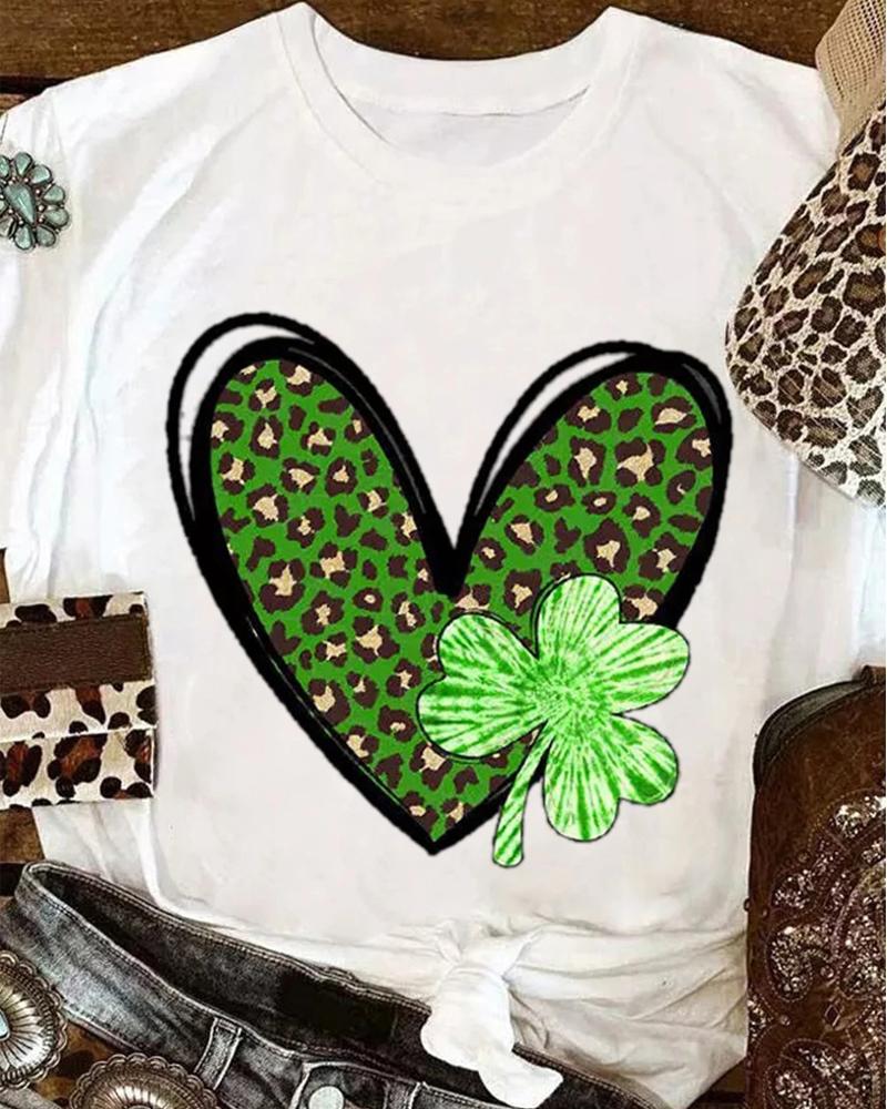 

St. Patrick's Day Lucky Shamrock Heart Print Casual T-shirt, White