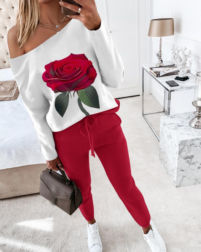 

Conjunto de pantalón con cordón y top con cuello oblicuo y estampado de rosas, Red