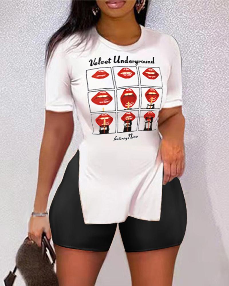 

Lip Letter Print Split Hem Top & Shorts Set, White