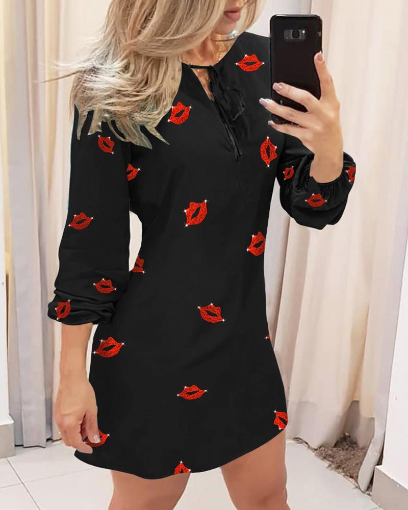 

Red Lips Print Tie Front Long Sleeve Dress, Black