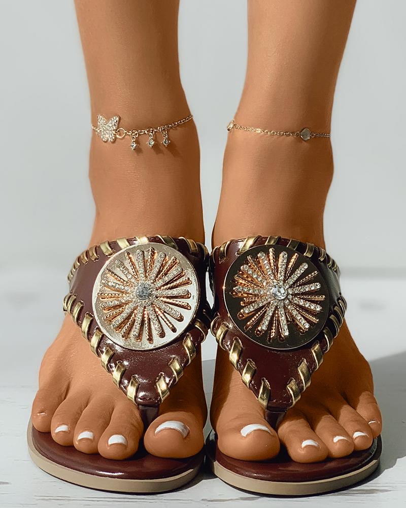 

Rhinestone Floral Pattern Toe Post Slippers, Brown