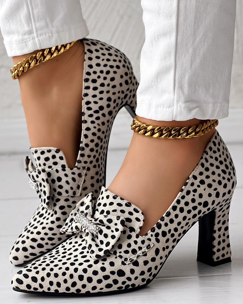 

Zapatos de tacón con decoración de lazo y estampado de leopardo, Leopard