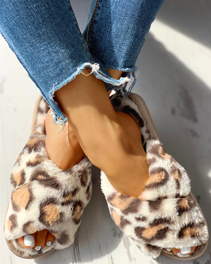 

Fluffy Leopard Crisscross Flat Slippers, Gray
