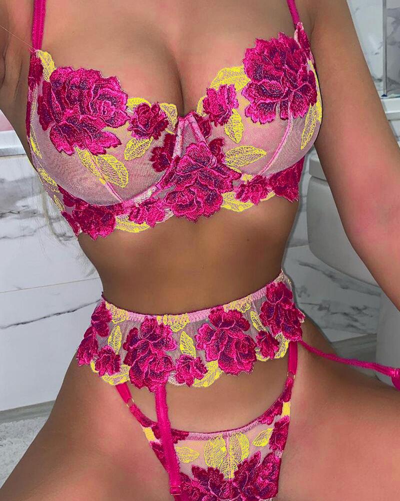 

Splicing Floral Embroidery Garter Lingerie Set, Wine red