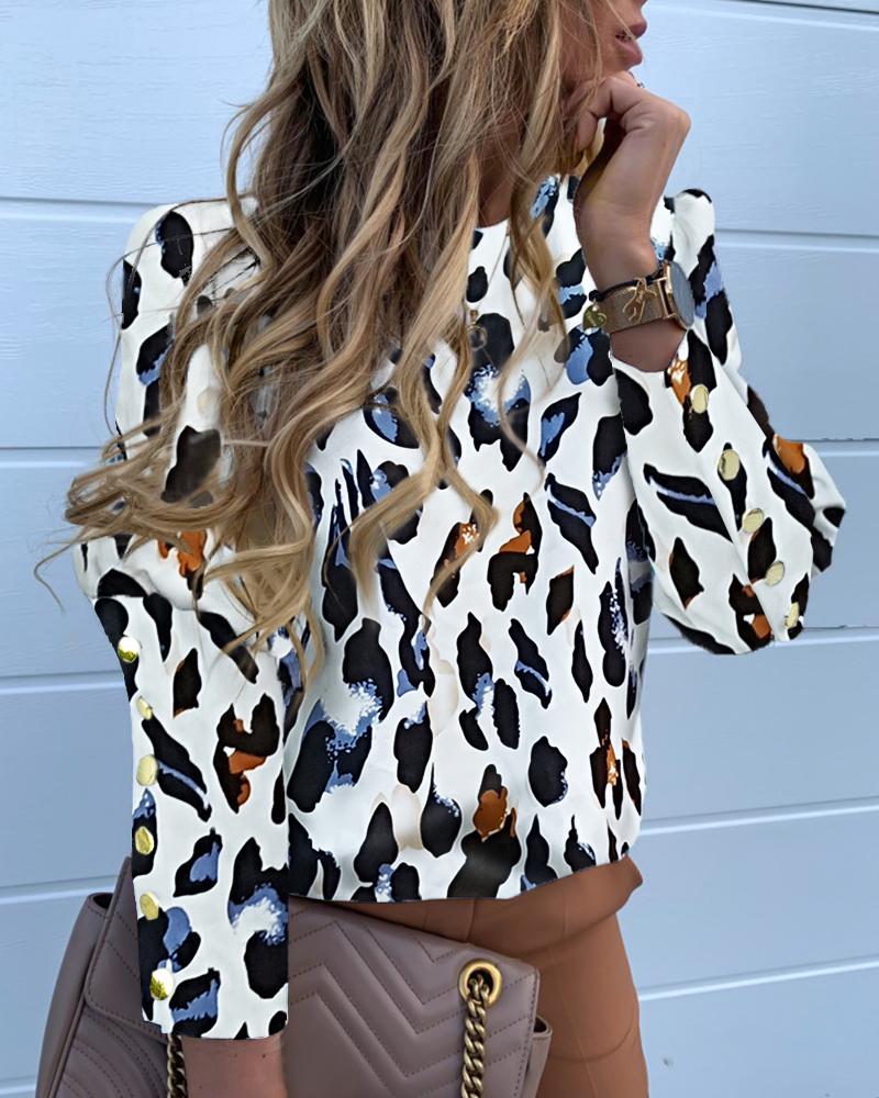 

Abstract Leopard Print Long Sleeve Popper Cuff Blouse, Multicolor