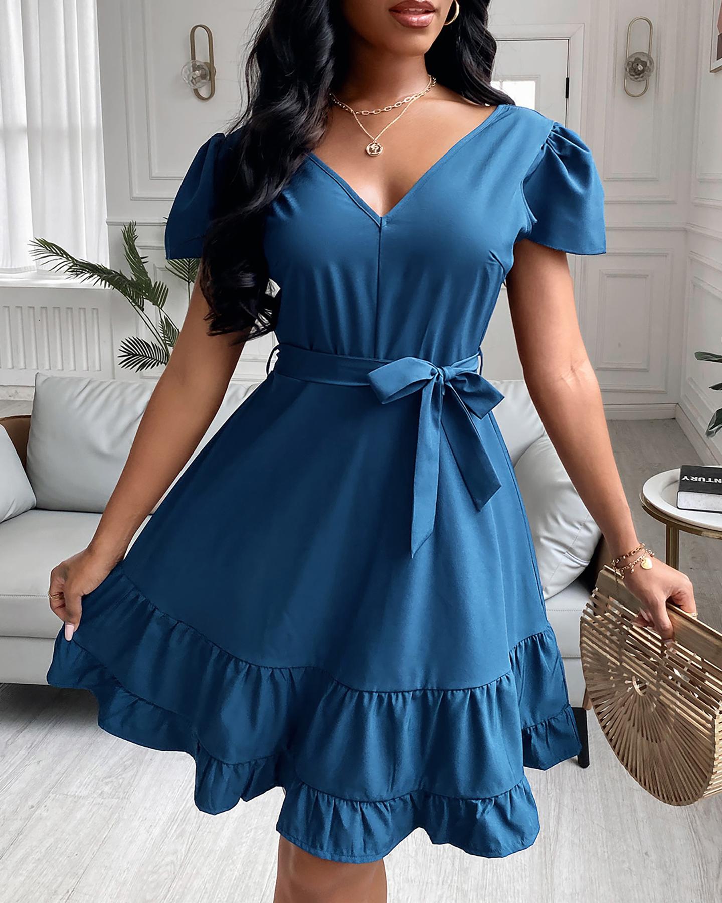 

Solid V-Neck Shirred Back Ruffle Hem Belted Dress, Blue