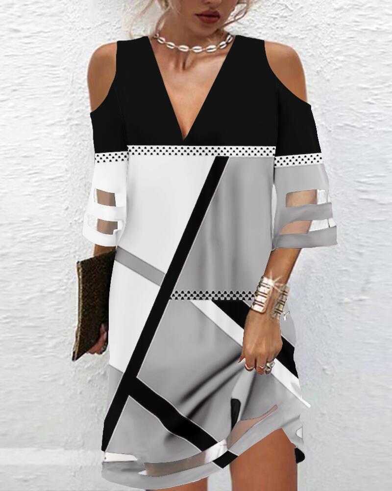 

Geometric Print Cold Shoulder Casual Dress, Gray