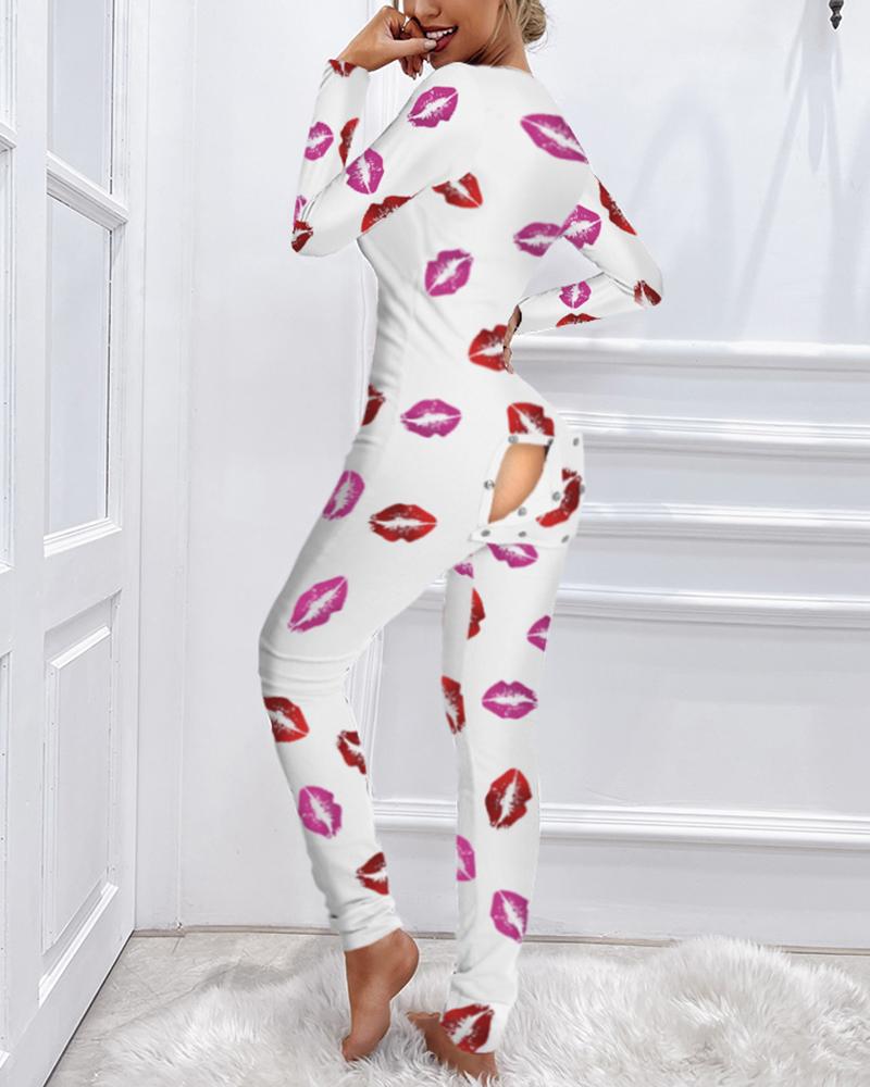 

Lips Print Functional Buttoned Flap Adults Pajamas, White