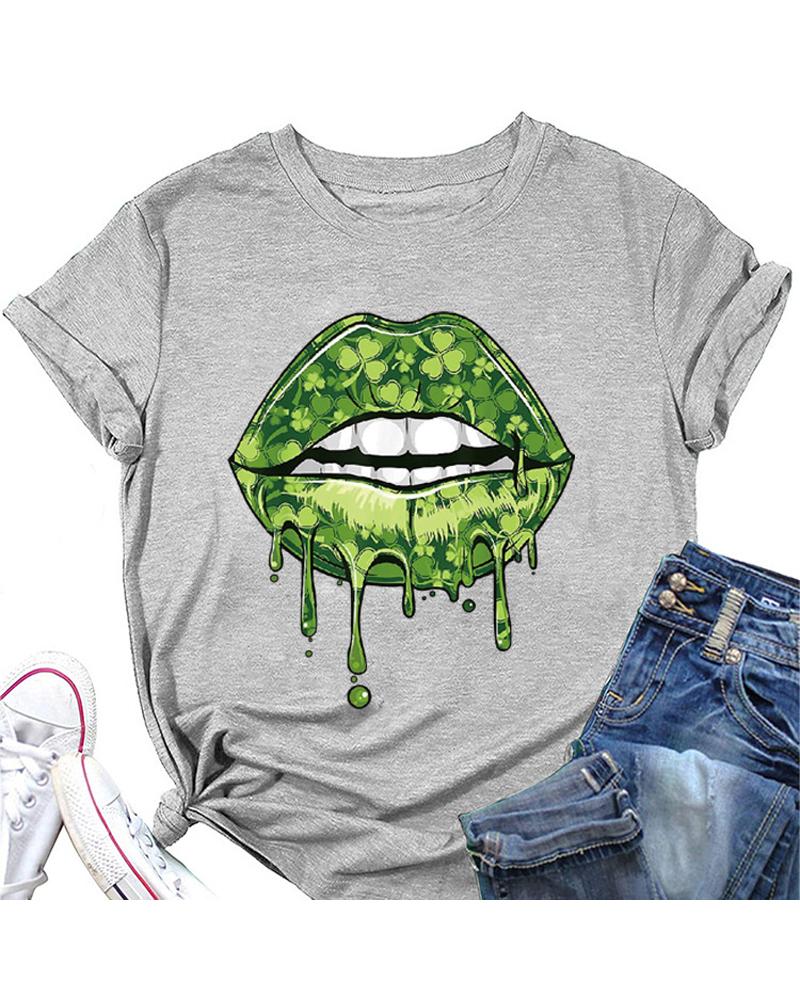 

St. Patrick' Day Lip Clover Print Casual T-shirt, Light gray