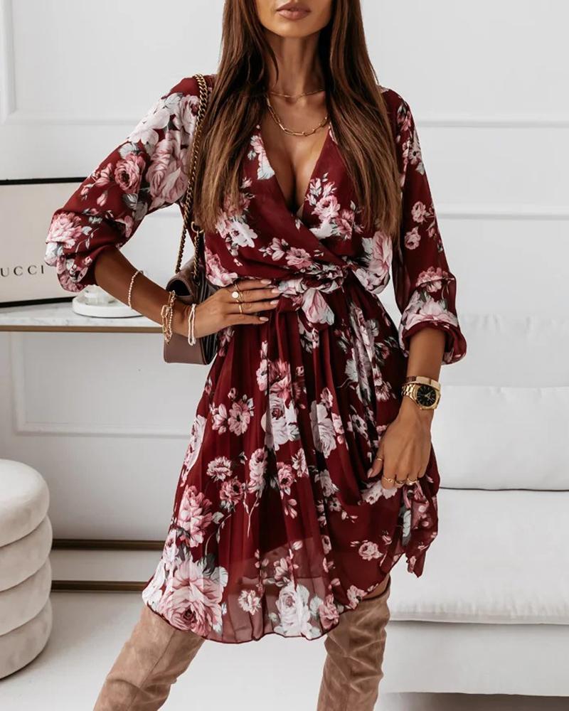 

Floral Print Overlap Pleated Chiffon Dress, Wine red
