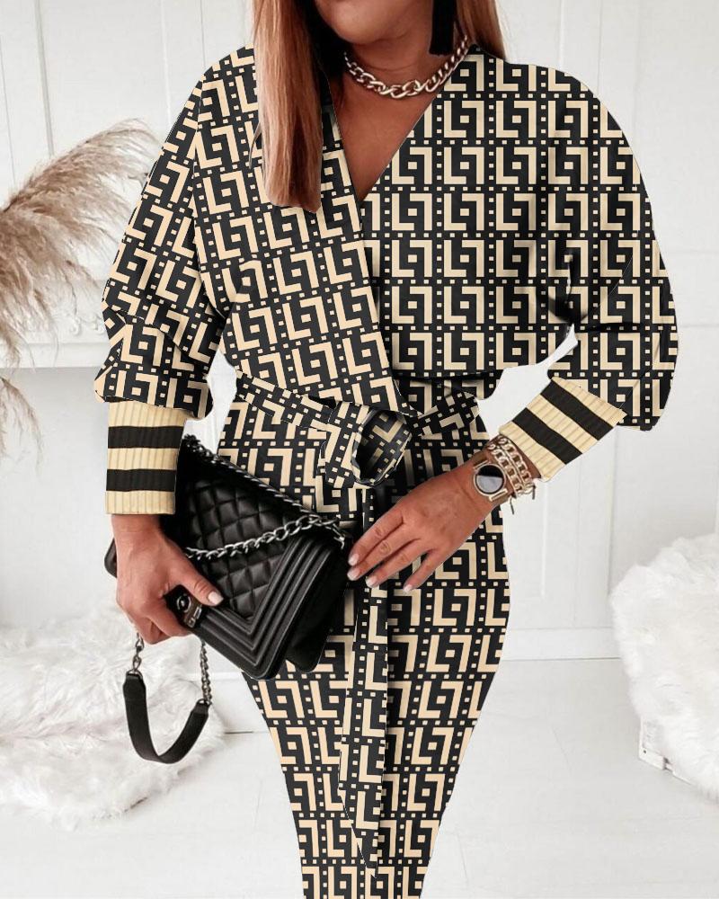 

Geometric Print Long Sleeve Belted Wrap Dress, Khaki