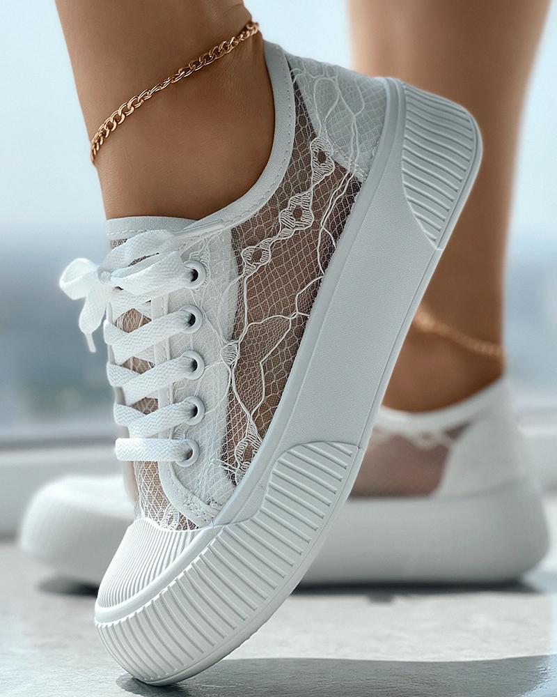 

Contrast Lace Eyelet Sneakers, White