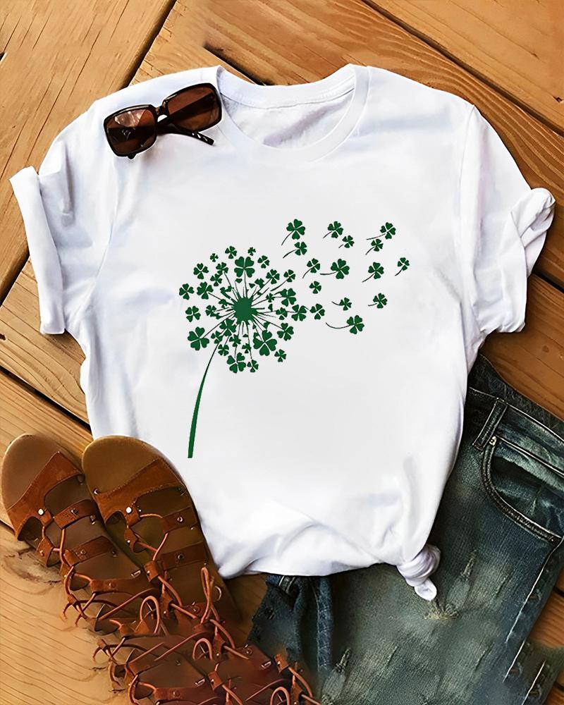 

St. Patrick' Day Lucky Shamrock Print Casual T-shirt, White