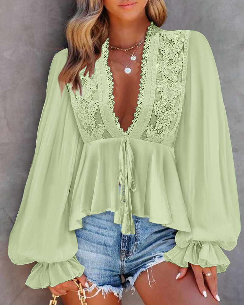 

Plunge Lantern Sleeve Lace Patch Tied Detail Top, Light green