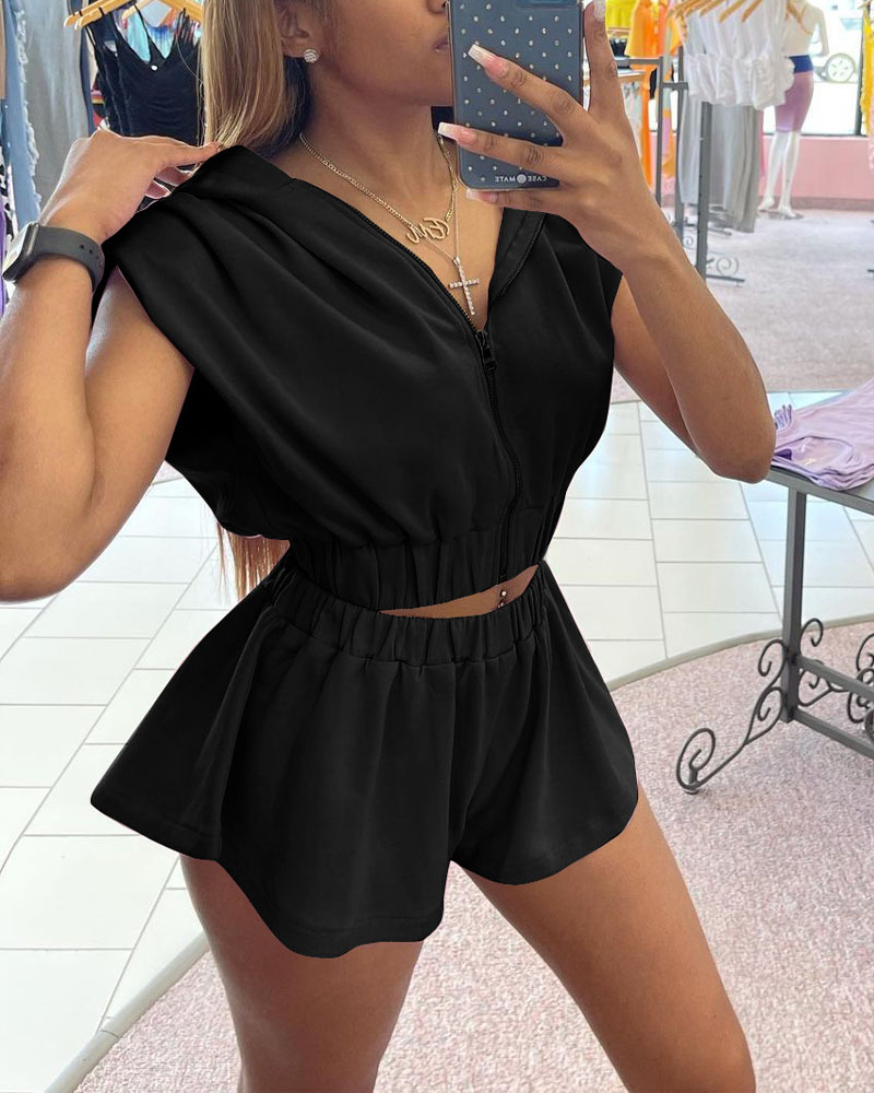 

Zip Up Hooded Crop Top & Ruffle Hem Shorts Set, Black