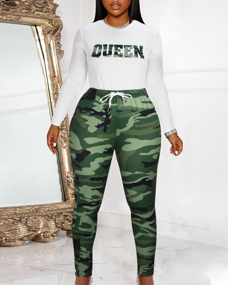 

Plus Size Queen Letter Camouflage Print Top & Drawstring Pants Set, Camoflage
