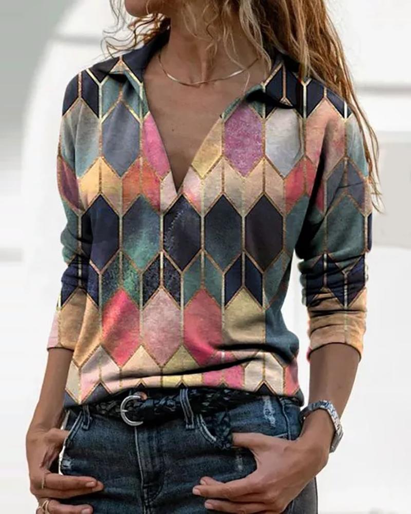 

Abstract Print Bell Sleeve Blouse, Multicolor