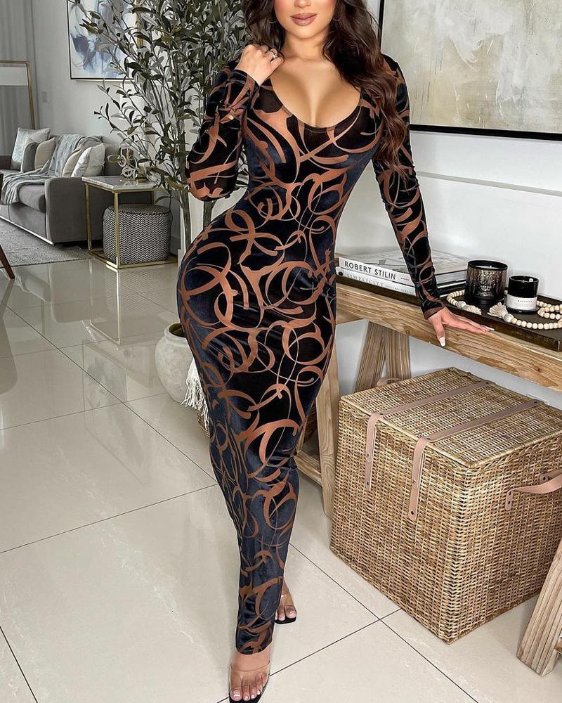 

Abstract Print Long Sleeve Maxi Dress, Black