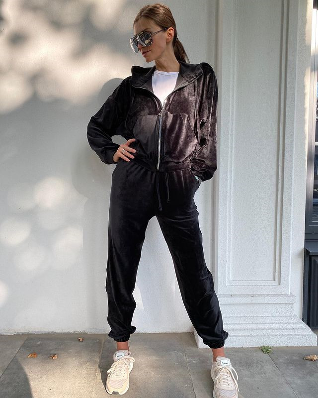 

Velvet Zipper Design Hooded Top & Pocket Design Pants Set, Black