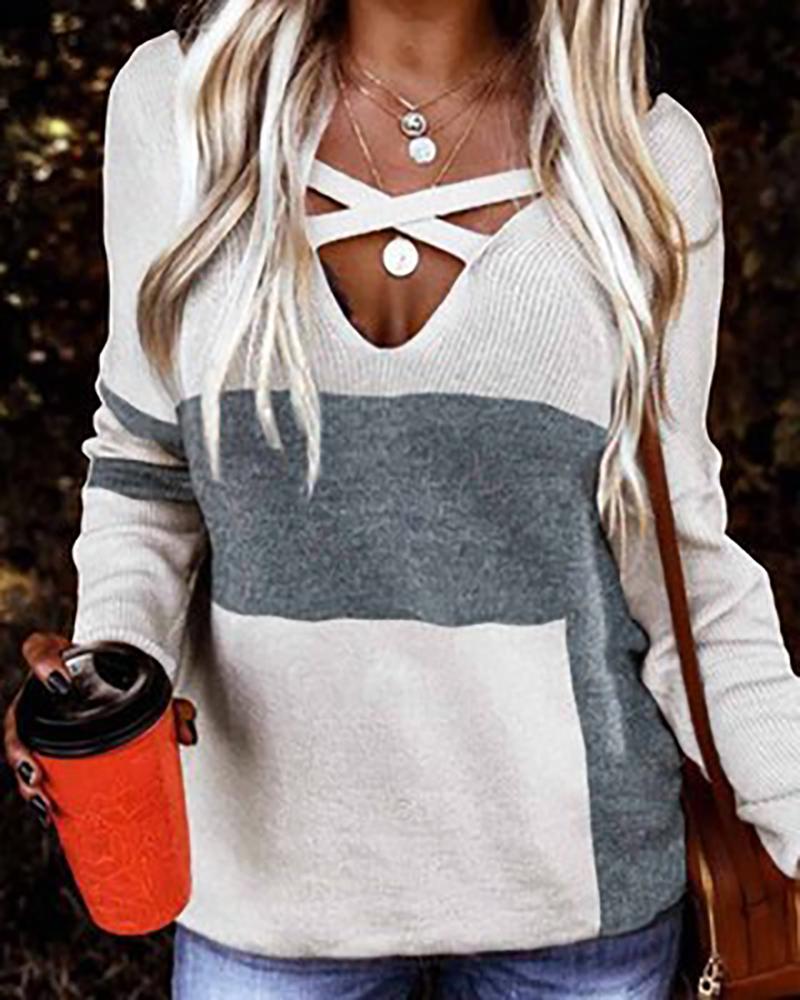 

Colorblock Cutout Long Sleeve Knit Top, Gray