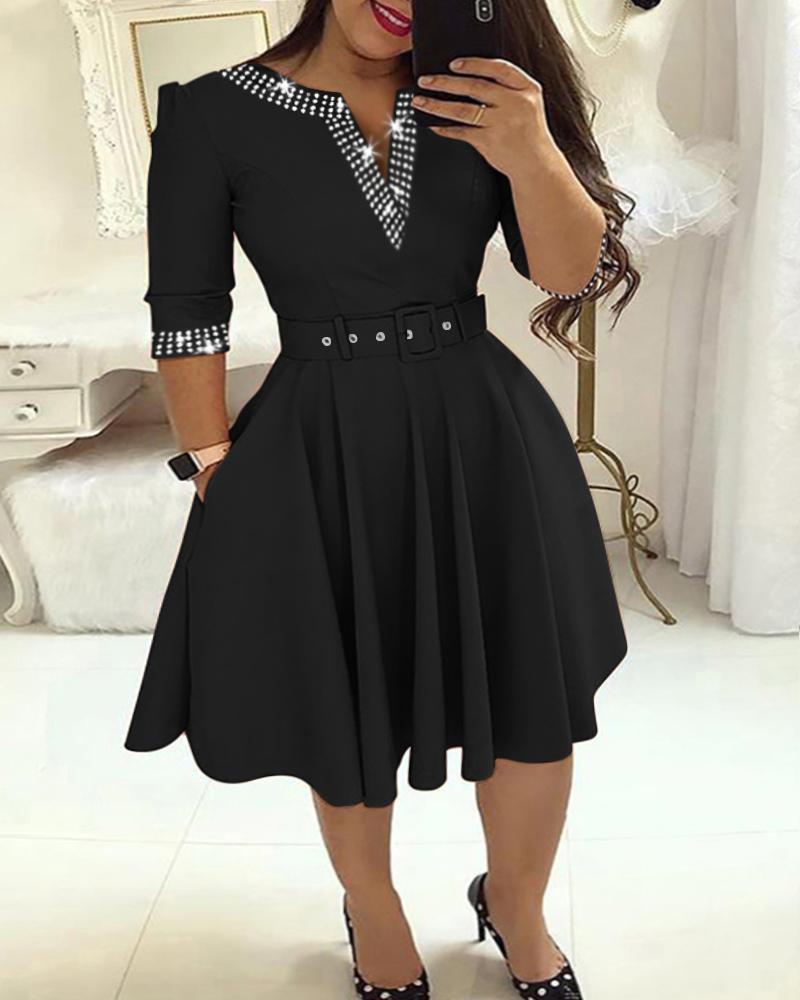 

Plus Size Rhinestone Decor Casual Dress With Belt, Black