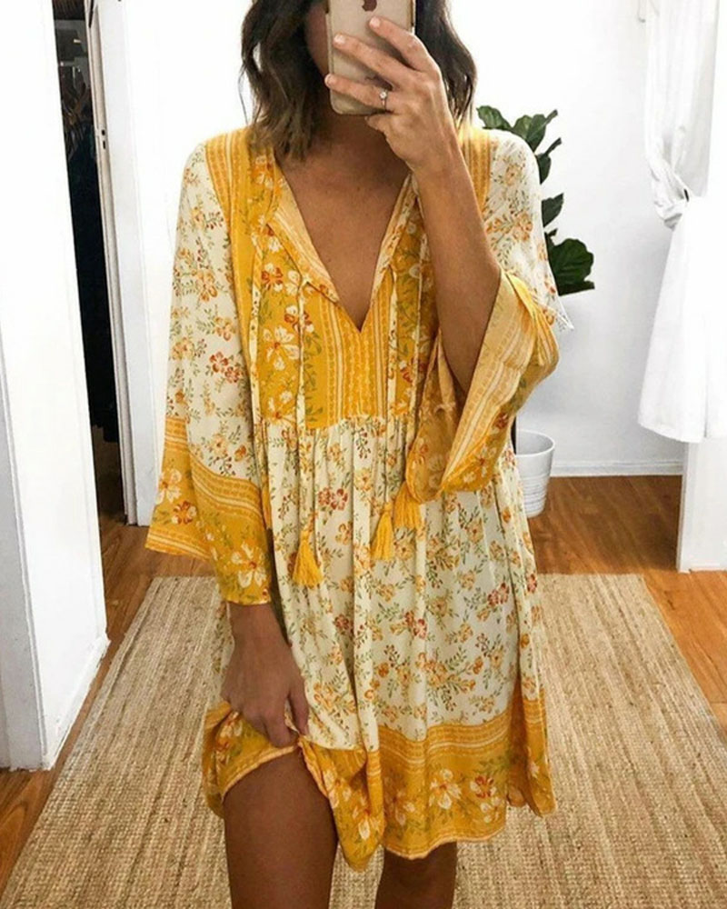 

Floral Print Bell Sleeve Casual Dress, Yellow