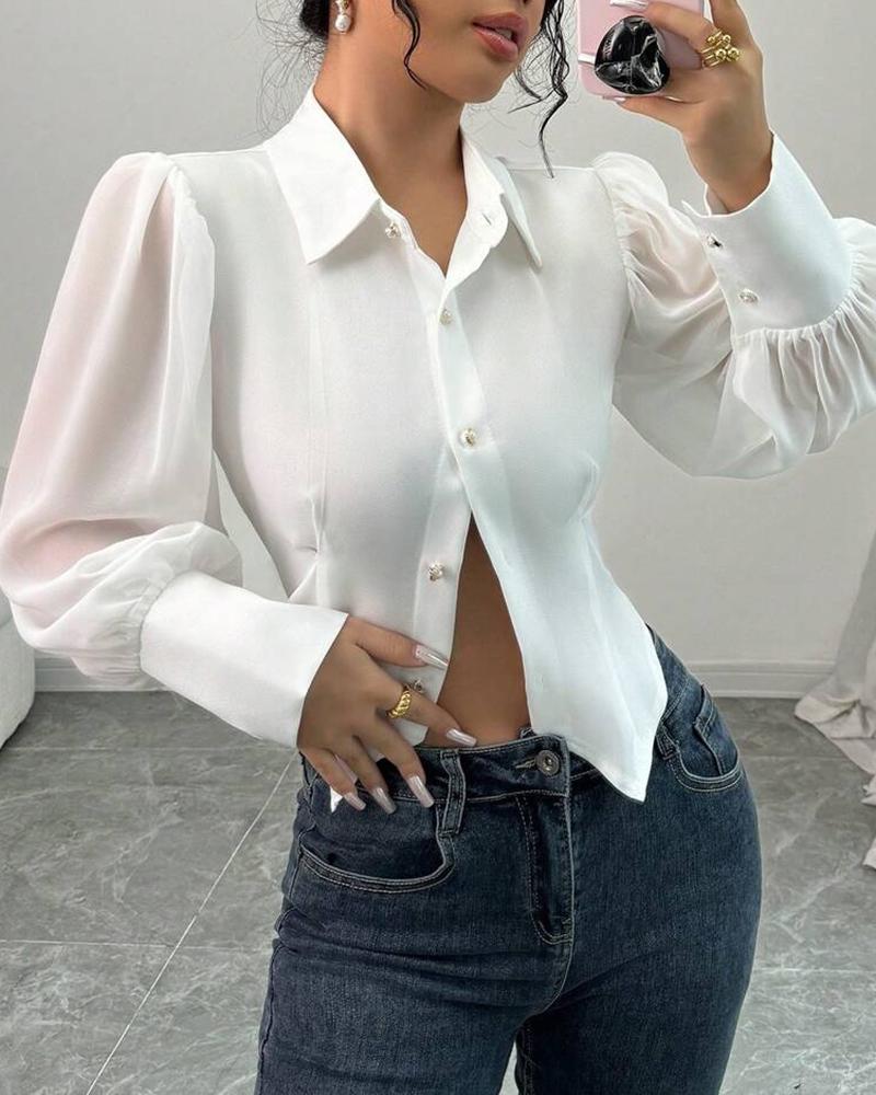 

Blusa casual com decote em V e manga lanterna, cintura marcada e decoração com miçangas, White