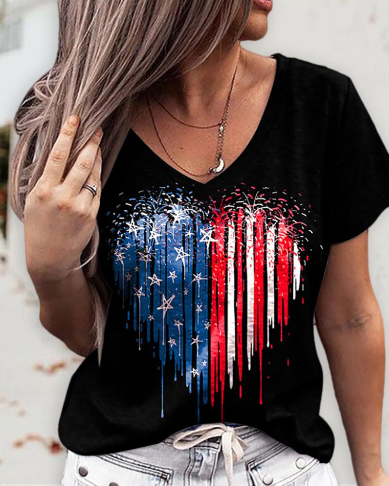 

Heart Shaped Flag Print V Neck Casual T-Shirt, Black