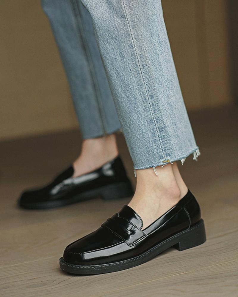 

Round-toe Lacquered Leather Loafers, Black