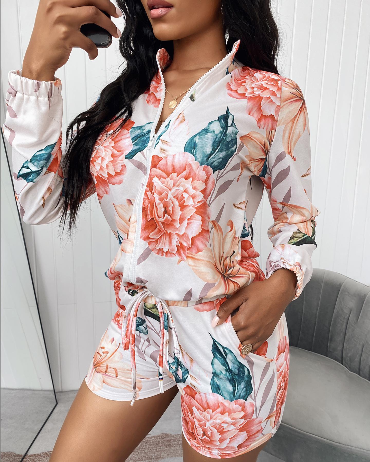 

Floral Print Zipper Design Top & Shorts Set, White