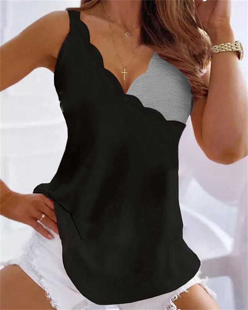 

Colorblock Scallop Trim Tank Top, Black