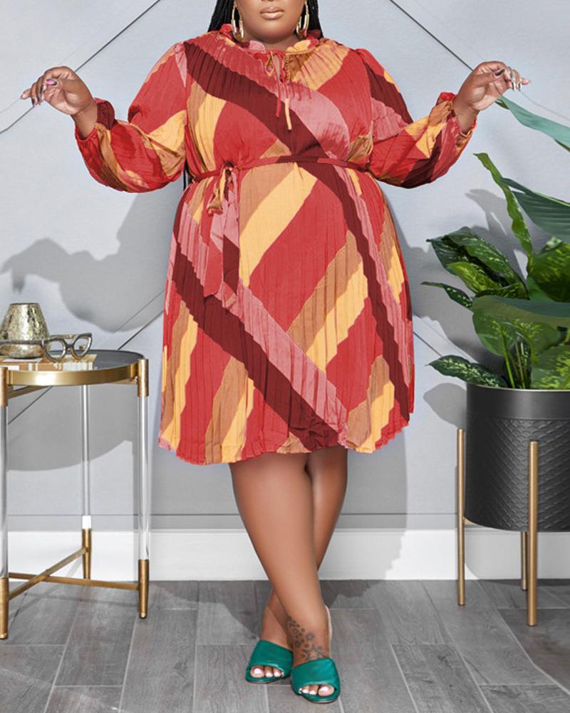 

Plus Size Geometric Print Pleated Casual Dress, Red