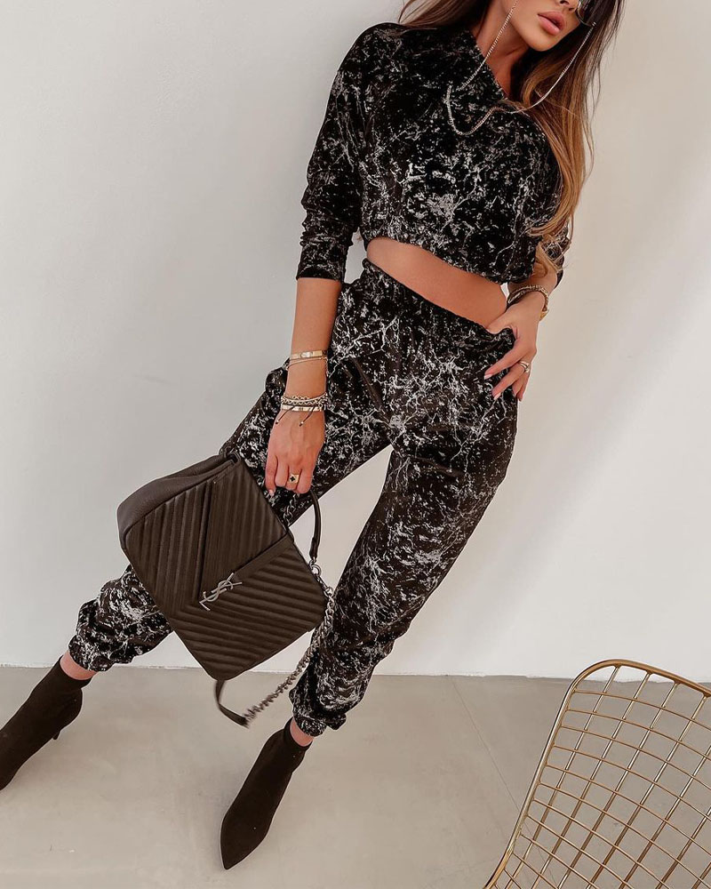 

Abstract Print Hooded Crop Top & Pants Set, Black