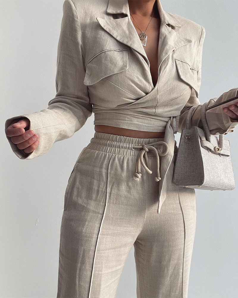 

Long Sleeve Lapel Collar Buckle Detail Crop Coat, Apricot