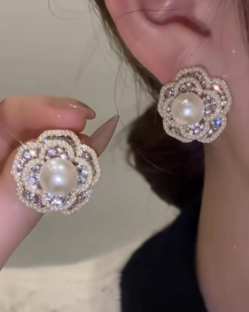 

Layered Floral Pattern Rhinestone Beaded Earrings, Silver
