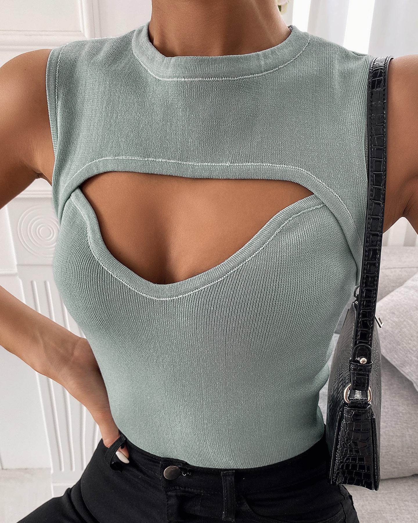 

Cutout Front Sleeveless Knit Top, Green