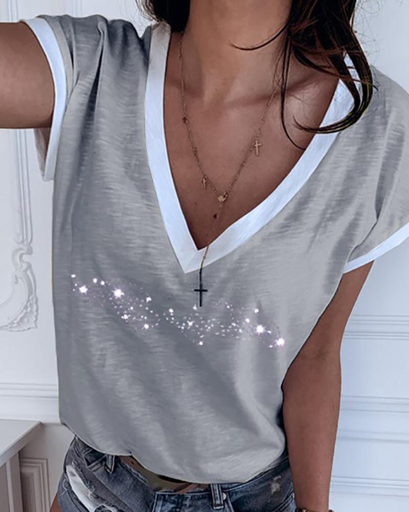 

Studded V-neck Casual T-shirt, Gray
