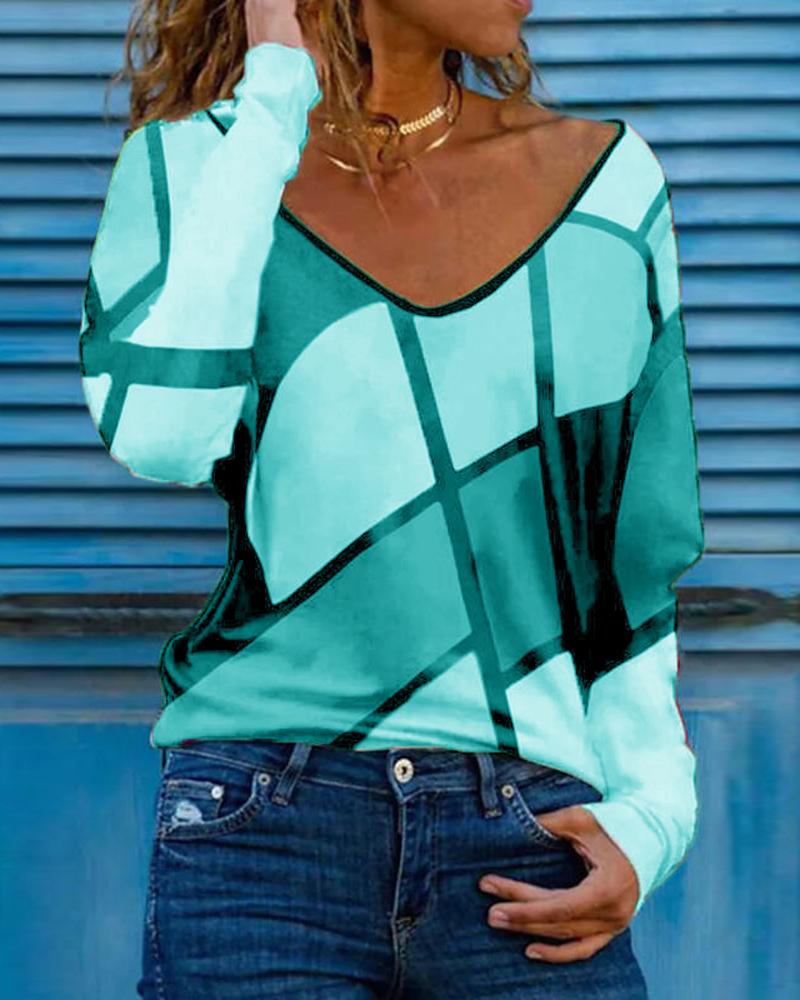 

Plus Size Geometric Print Long Sleeve V-Neck Top, Green